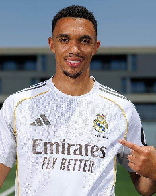 1749752378742021242.jpg 1749752371546.jpg